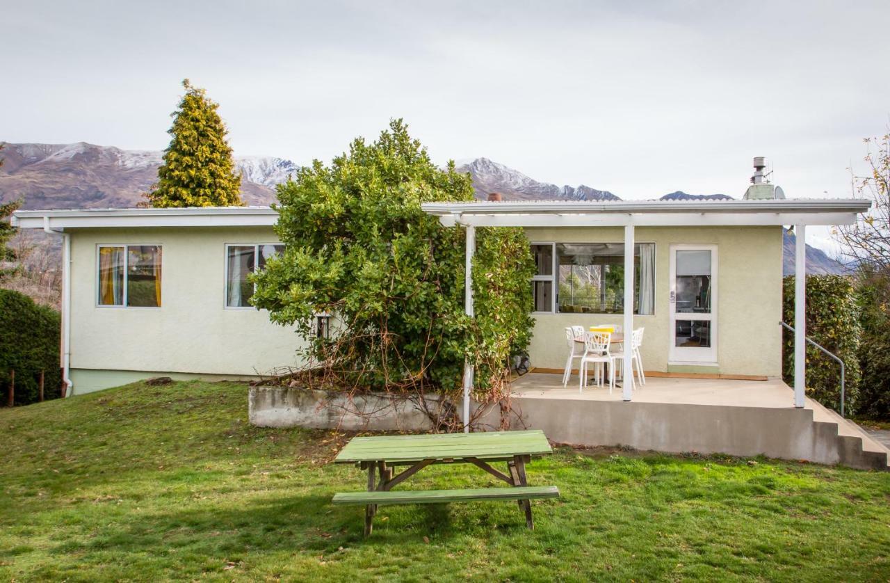 Retro With A View Villa Wanaka Exterior foto