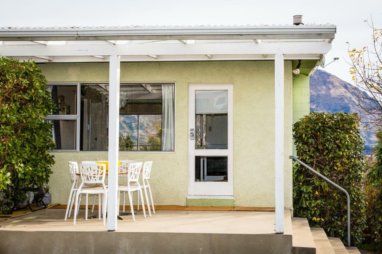 Retro With A View Villa Wanaka Exterior foto